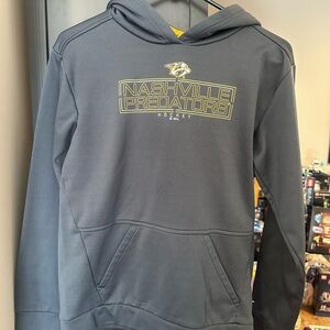 Champions Nashville Predators Kid's Gray Hoodie. Size Youth XL (14/16)